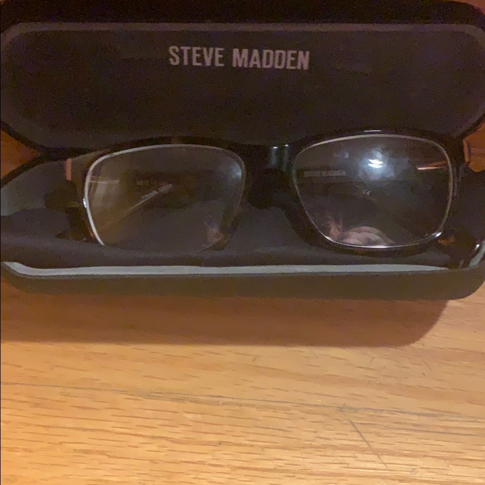 Steve Madden glasses